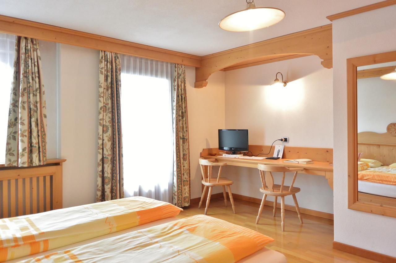 Hotel Garni Al Plan ليفينو المظهر الخارجي الصورة