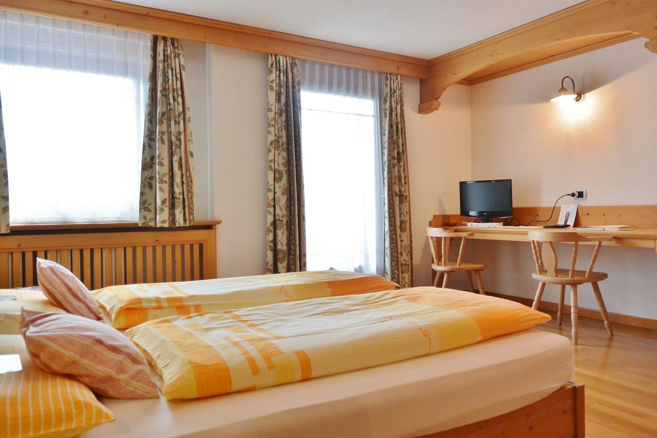 Hotel Garni Al Plan ليفينو المظهر الخارجي الصورة