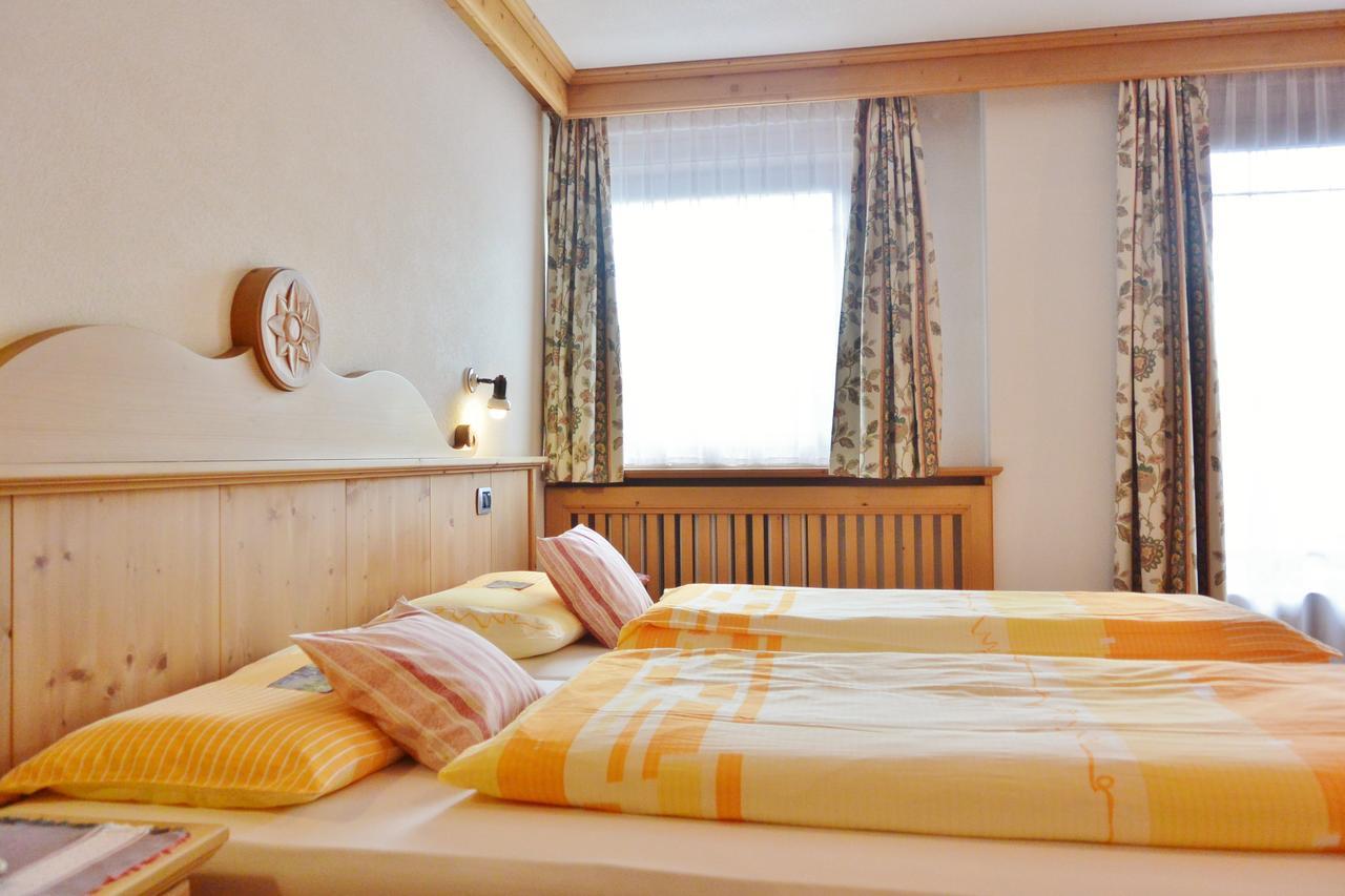 Hotel Garni Al Plan ليفينو المظهر الخارجي الصورة