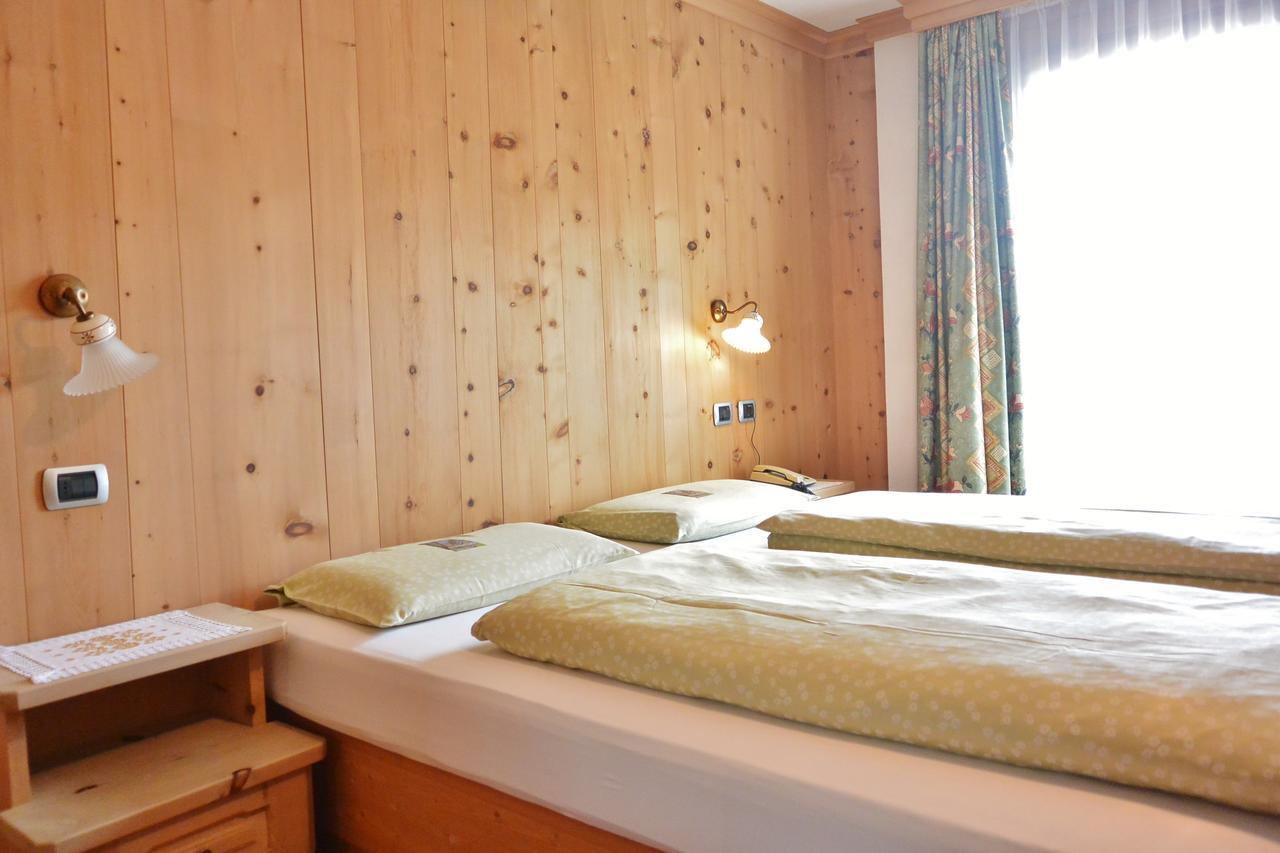 Hotel Garni Al Plan ليفينو المظهر الخارجي الصورة