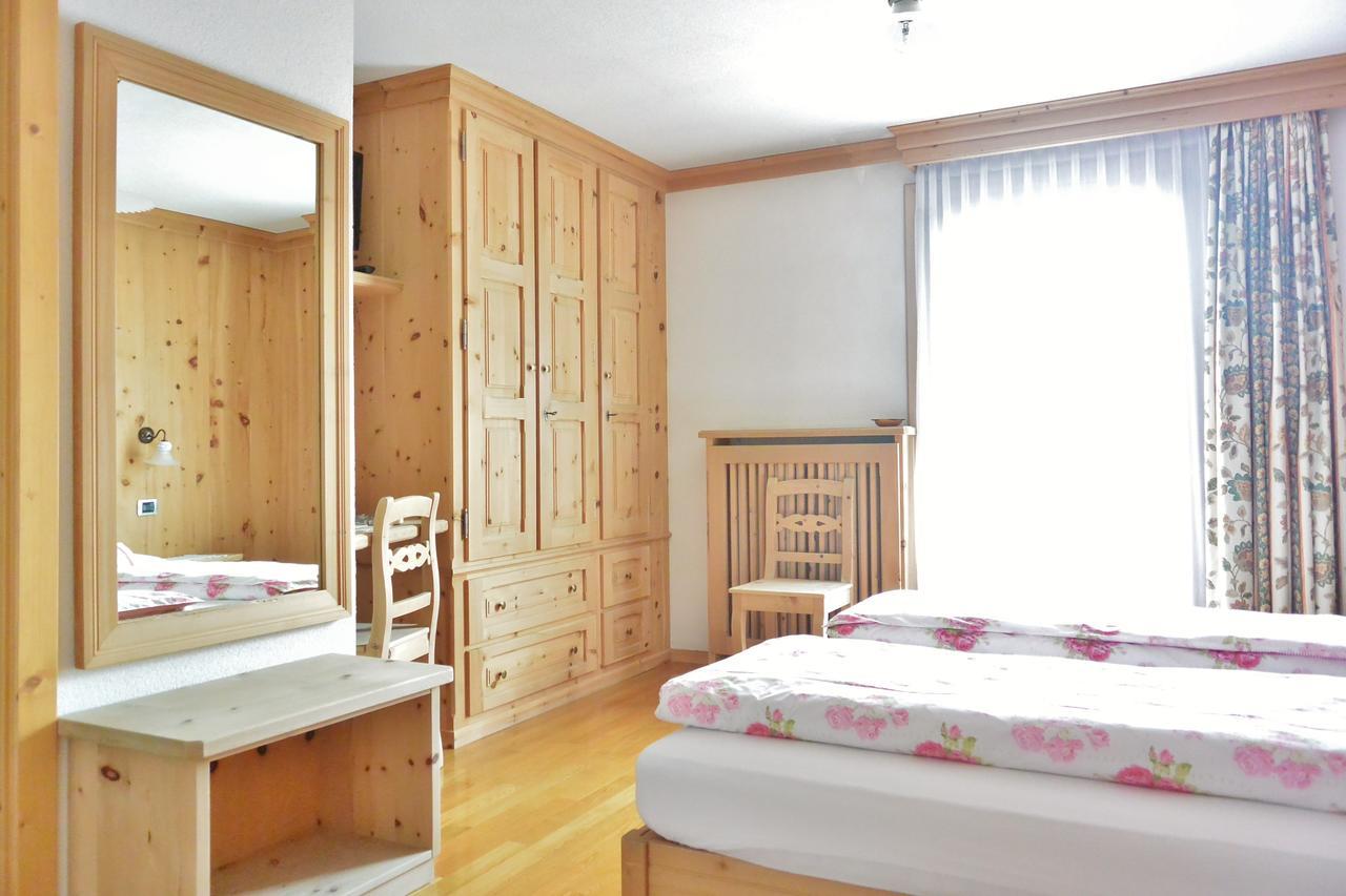 Hotel Garni Al Plan ليفينو المظهر الخارجي الصورة