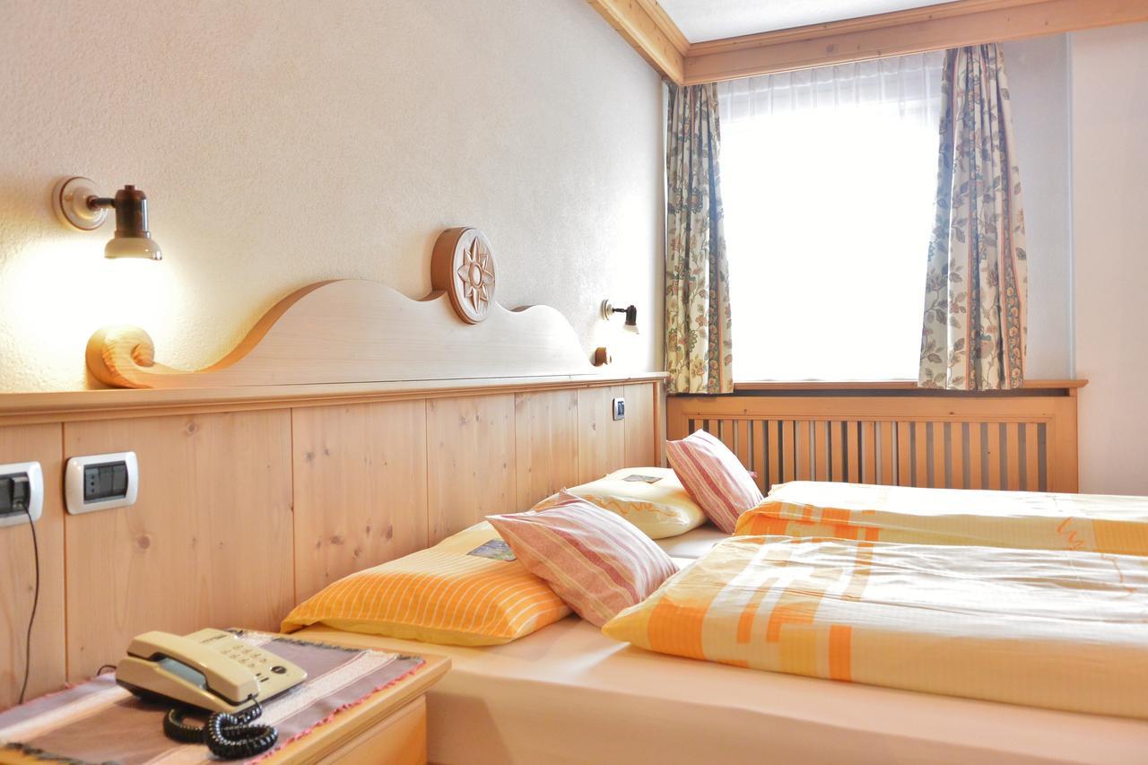 Hotel Garni Al Plan ليفينو المظهر الخارجي الصورة