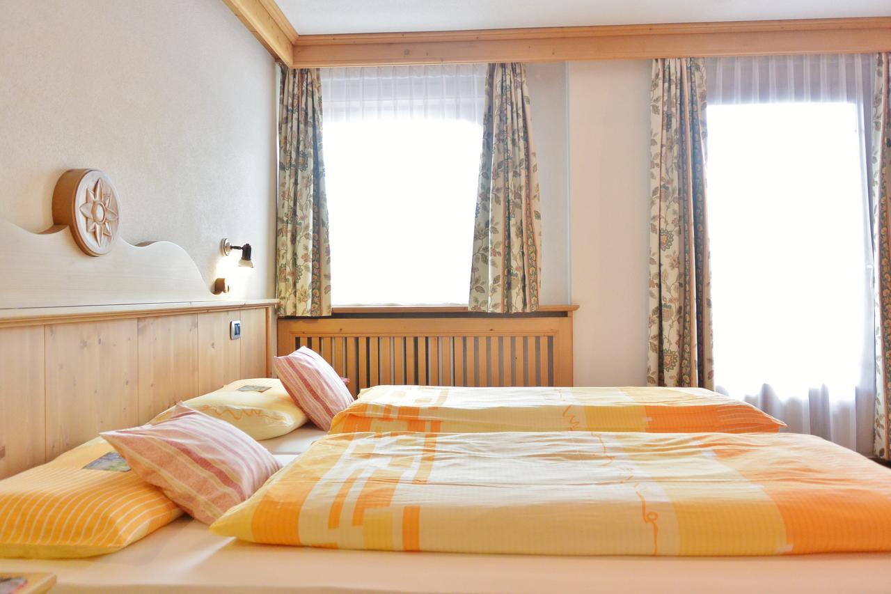 Hotel Garni Al Plan ليفينو المظهر الخارجي الصورة