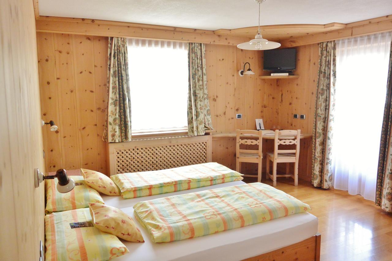 Hotel Garni Al Plan ليفينو المظهر الخارجي الصورة
